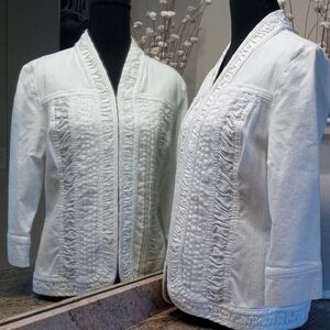 Dress Barn White Textured Ruffle and Hook Closure Jean Jacket. Sz Medium